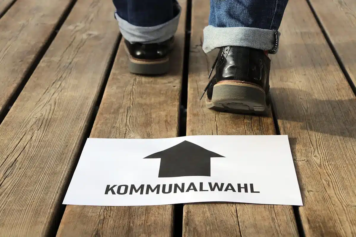Wahl-Ergebnistafel mit markierten Prozentzahlen