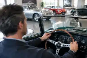 Italiener pflegt Leidenschaft für elegante Wagen aus aller Welt